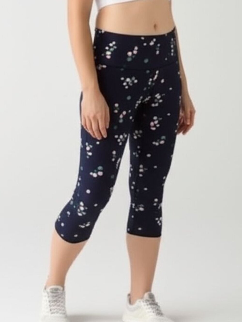 PBX Pro Fitted Capri Leggings | Navy Floral with Mesh | Size Small